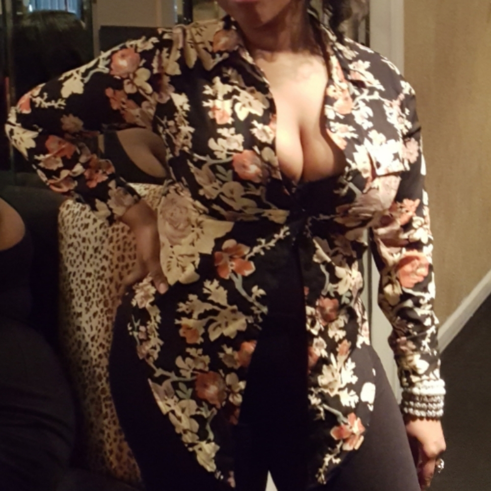 Button shirt - Picture 2 of 3